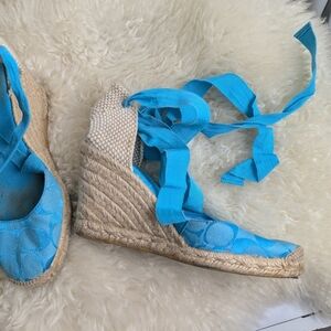 COACH AUTHENTIQUE BLUE WEDGES SIZE 6